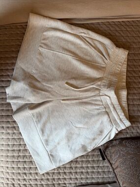 Varley Cream Knit Athletic Lounge Shorts